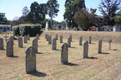 Cimetière de Fontainebleau, Cimetière à Fontainebleau