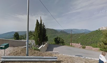Cimetière de Revest les Roches, Cimetière à Revest-les-Roches