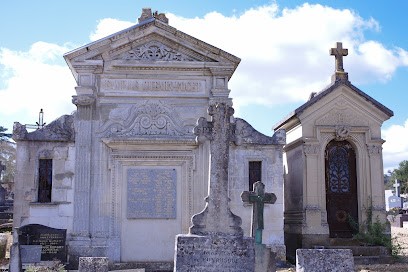 Cimetière Sainte-Croix, Cimetière à Bernay