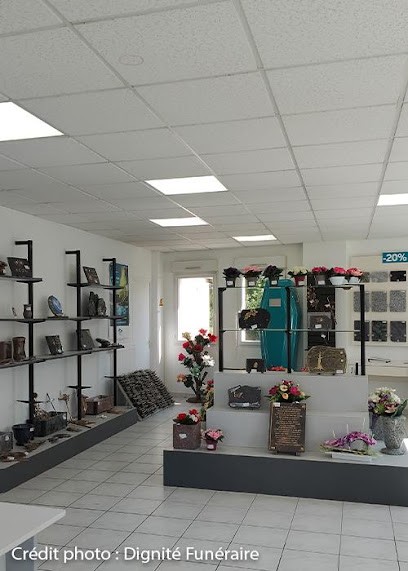 Funeral and Marble Mix, Pompes Funèbres à Mayenne