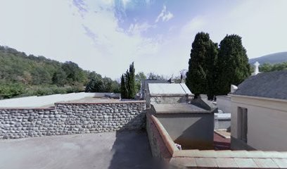 Cimetière de Estoher, Cimetière à Estoher