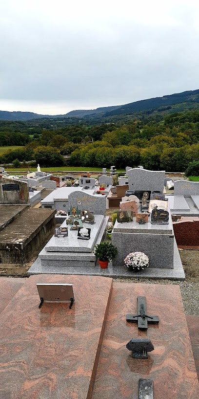 Cimetière de Bersac-sur-Rivalier, Cimetière à Bersac-sur-Rivalier