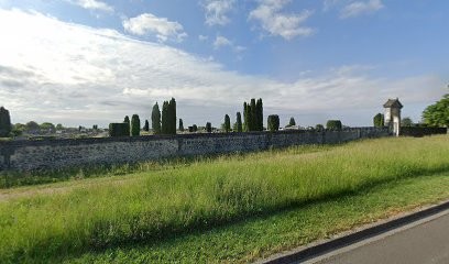 Cimetière du Breuil, Cimetière à Châteaubernard