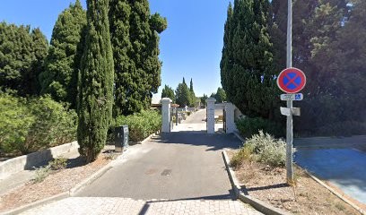 Cimetiere du Rouquier, Cimetière à Istres