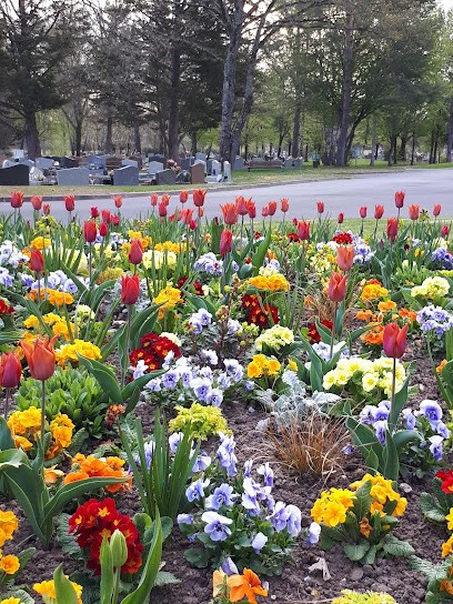 Tours South Cemetery, Cimetière à Esvres