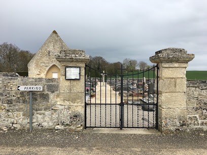 Cimetière De La Neuville-Roy, Cimetière à La Neuville-Roy