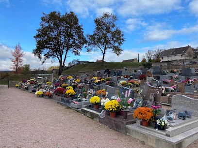 Cimetière de Saint-Sernin-du-Bois, Cimetière à Saint-Sernin-du-Bois