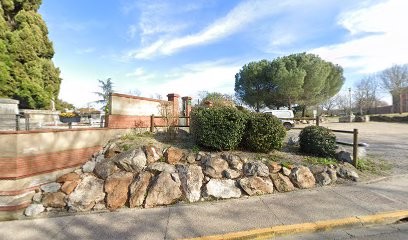 Cimetière Saint Sauveur, Cimetière à Saint-Sauveur