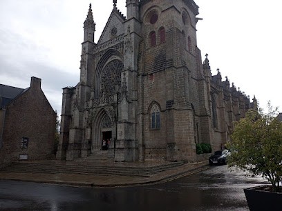 Cimetière Fougères, Cimetière à Fougères