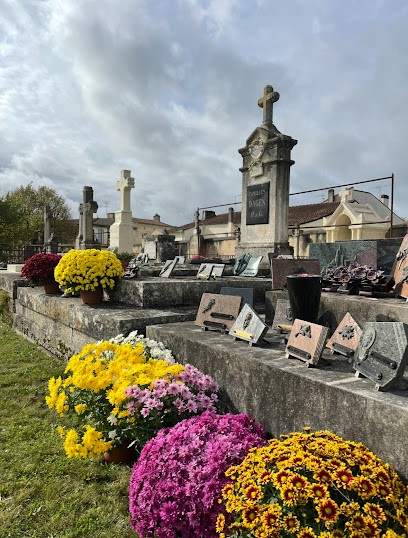 Cimetiere de ste eulalie, Cimetière à Sainte-Eulalie