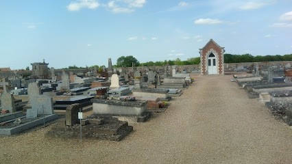 Cimetière D'Aunay-sous-Auneau, Cimetière à Aunay-sous-Auneau