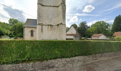 Clocher de l'ancienne église catholique Saint-Vaast d'Aubin-Saint-Vaast et son Cimetière, Cimetière à Aubin-Saint-Vaast