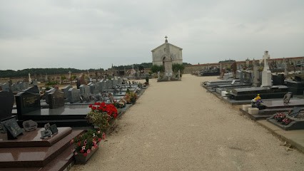 Cimetiere De Logron, Cimetière à Logron