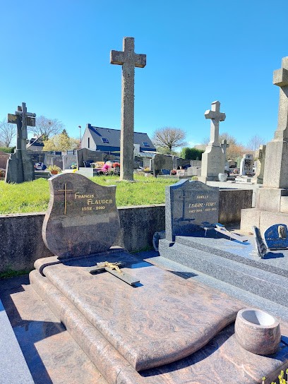 Cimetière Saint-Martin de Nouainville, Cimetière à Nouainville