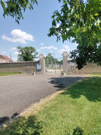 Cimetière, Cimetière à La Chapelle-Saint-Quillain