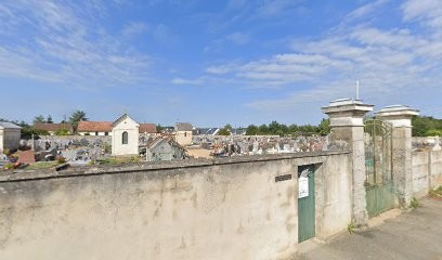 Cimetière de Mayet, Cimetière à Mayet