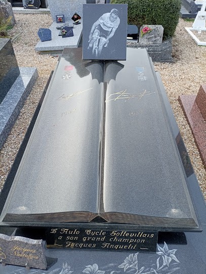 Cimetière catholique Sainte-Marguerite à Quincampoix, Cimetière à Quincampoix