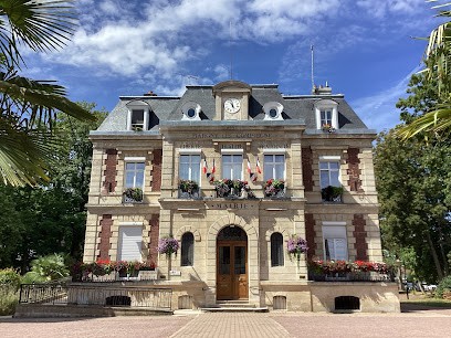 Cimetière de Margny-lès-Compiègne, Cimetière à Margny-lès-Compiègne