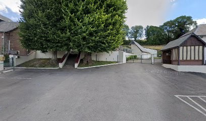 Cimetière catholique Notre-Dame à Aubermesnil-aux-Érables, Cimetière à Aubermesnil-aux-Érables