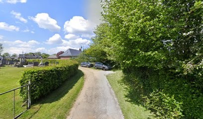 Cimetière catholique Saint-Jean-Baptiste à Ronchois, Cimetière à Ronchois
