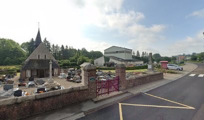 Cimetière catholique Saint-Maclou à Saint-Maclou-de-Folleville, Cimetière à Saint-Maclou-de-Folleville