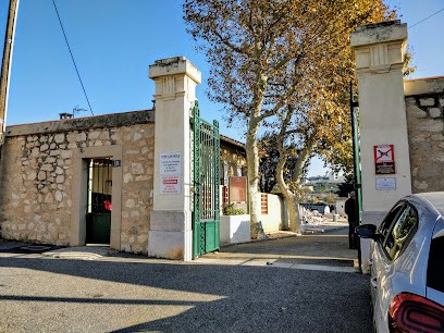 Saint Henri Cemetery, Cimetière à Marseille 16