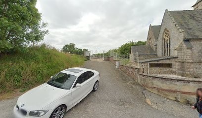 Cimetière Catholique Notre-Dame-de-la-Nativité à Fontaine-le-Dun, Cimetière à Fontaine-le-Dun