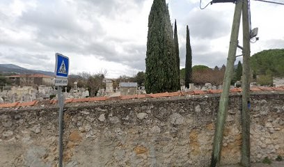 Cimetière De Auriol, Cimetière à Auriol